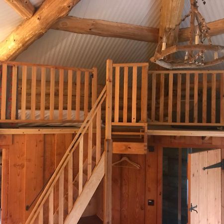 Villa Coed Y Marchog Woodland Retreat Hereford Exterior foto