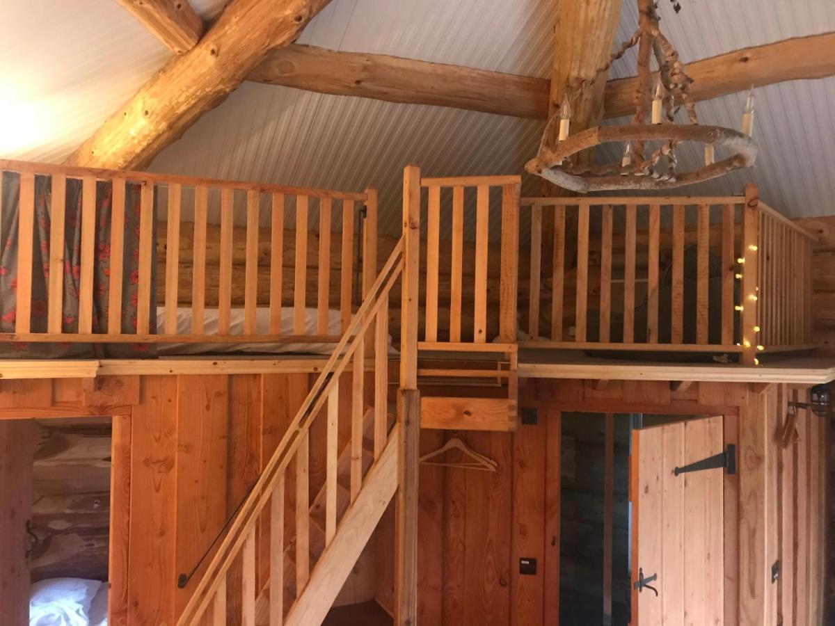 Villa Coed Y Marchog Woodland Retreat Hereford Exterior foto